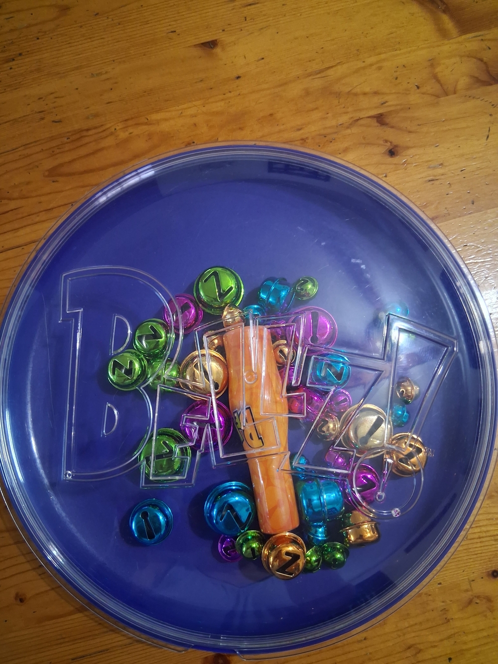 Bellz, Magnetic Puzzle Game with Colorful Metallic Magnetic Beads.